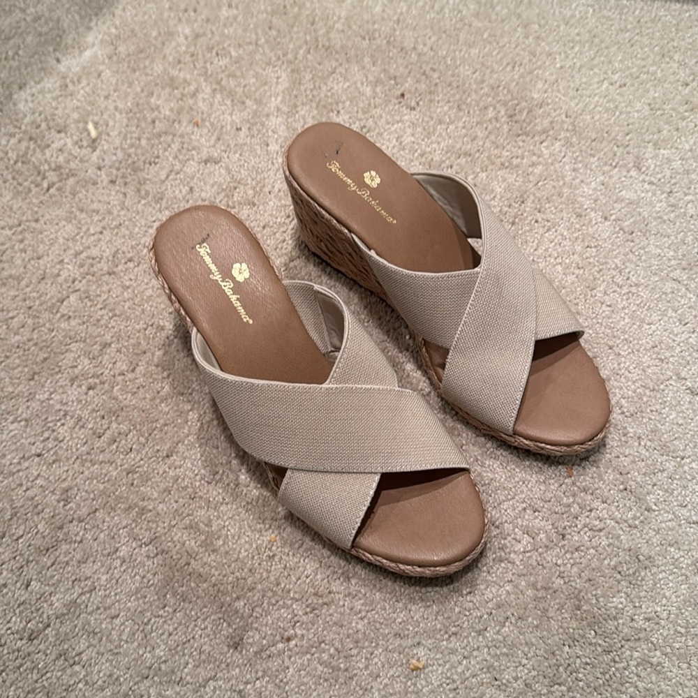 Tommy Bahama Women's espadrilles Wedge Woven elastic Strap Sandals Size 7